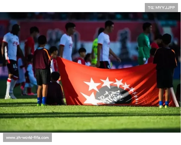 中超联赛精彩对决 大连英博主场双杀山东泰山尽显实力